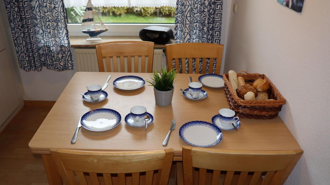 Ferienhaus Krabbenhuus 카롤리넨시엘 외부 사진